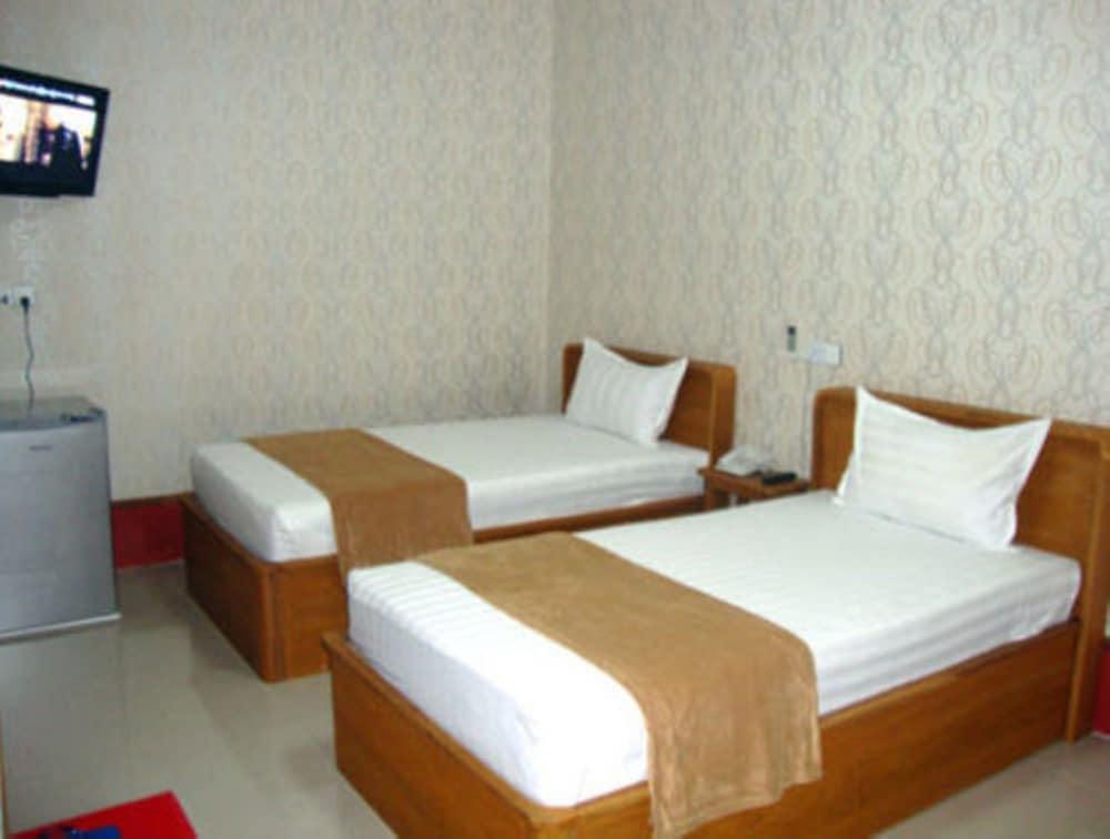 Aung Tha Pyay Hotel 3 Yangon Luaran gambar