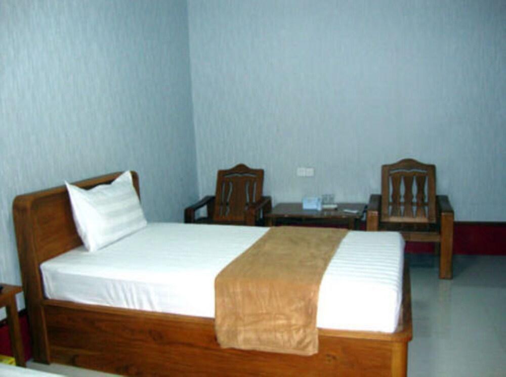 Aung Tha Pyay Hotel 3 Yangon Luaran gambar