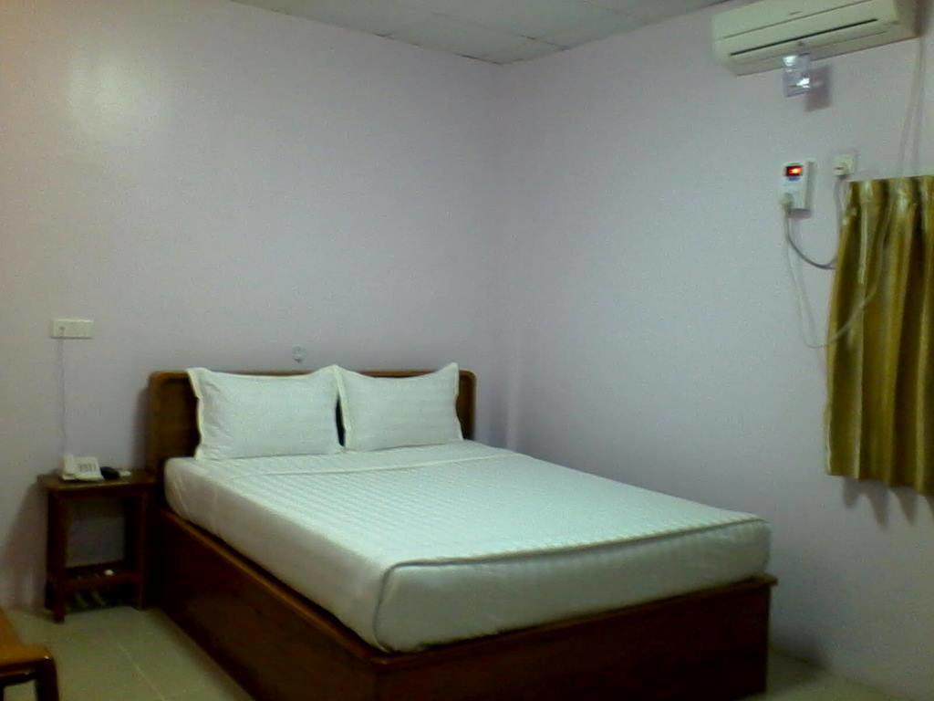 Aung Tha Pyay Hotel 3 Yangon Bilik gambar