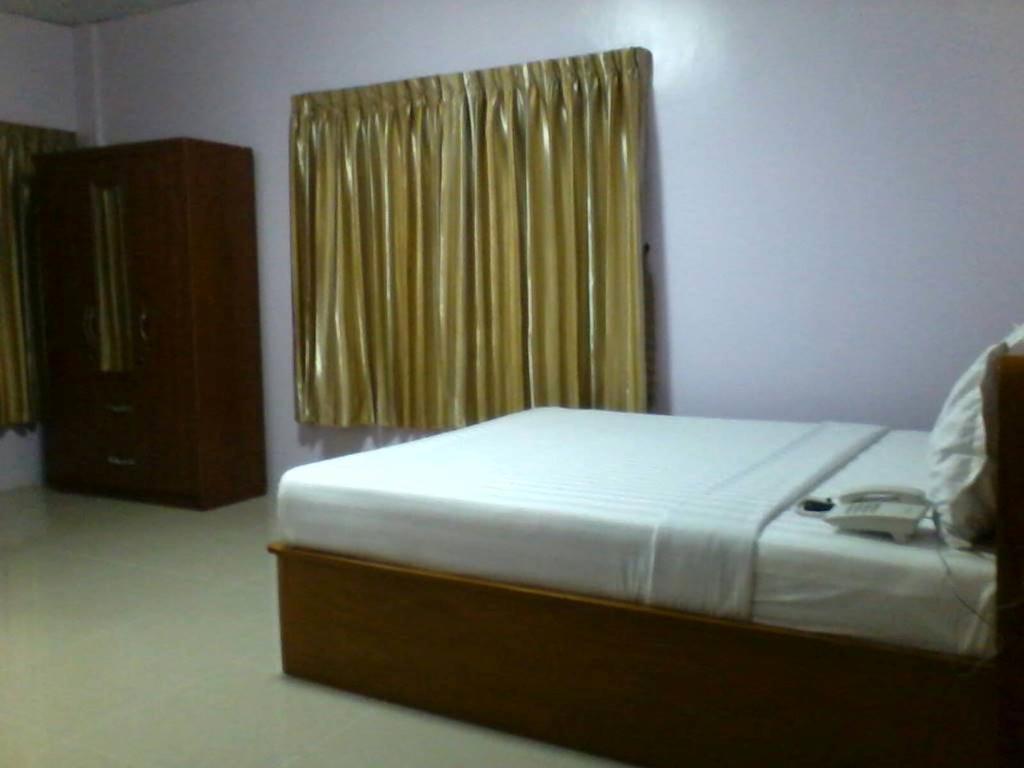 Aung Tha Pyay Hotel 3 Yangon Bilik gambar