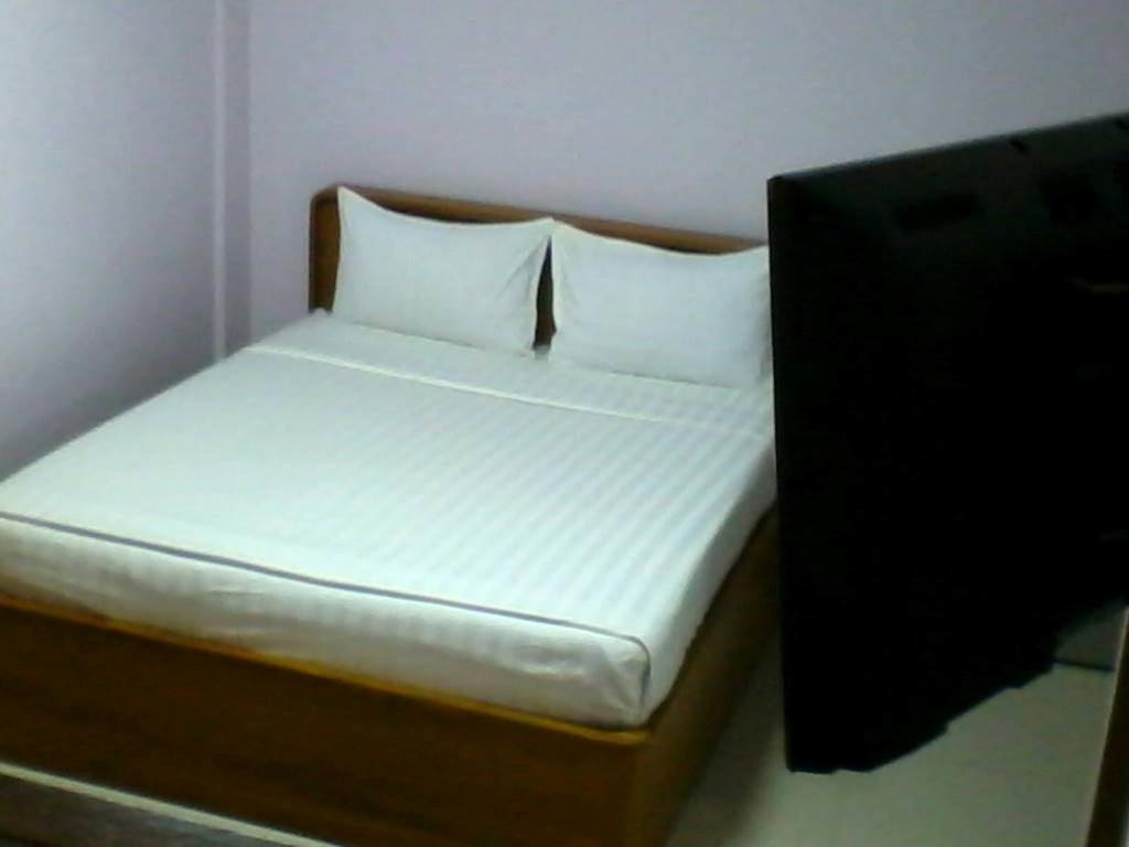 Aung Tha Pyay Hotel 3 Yangon Bilik gambar