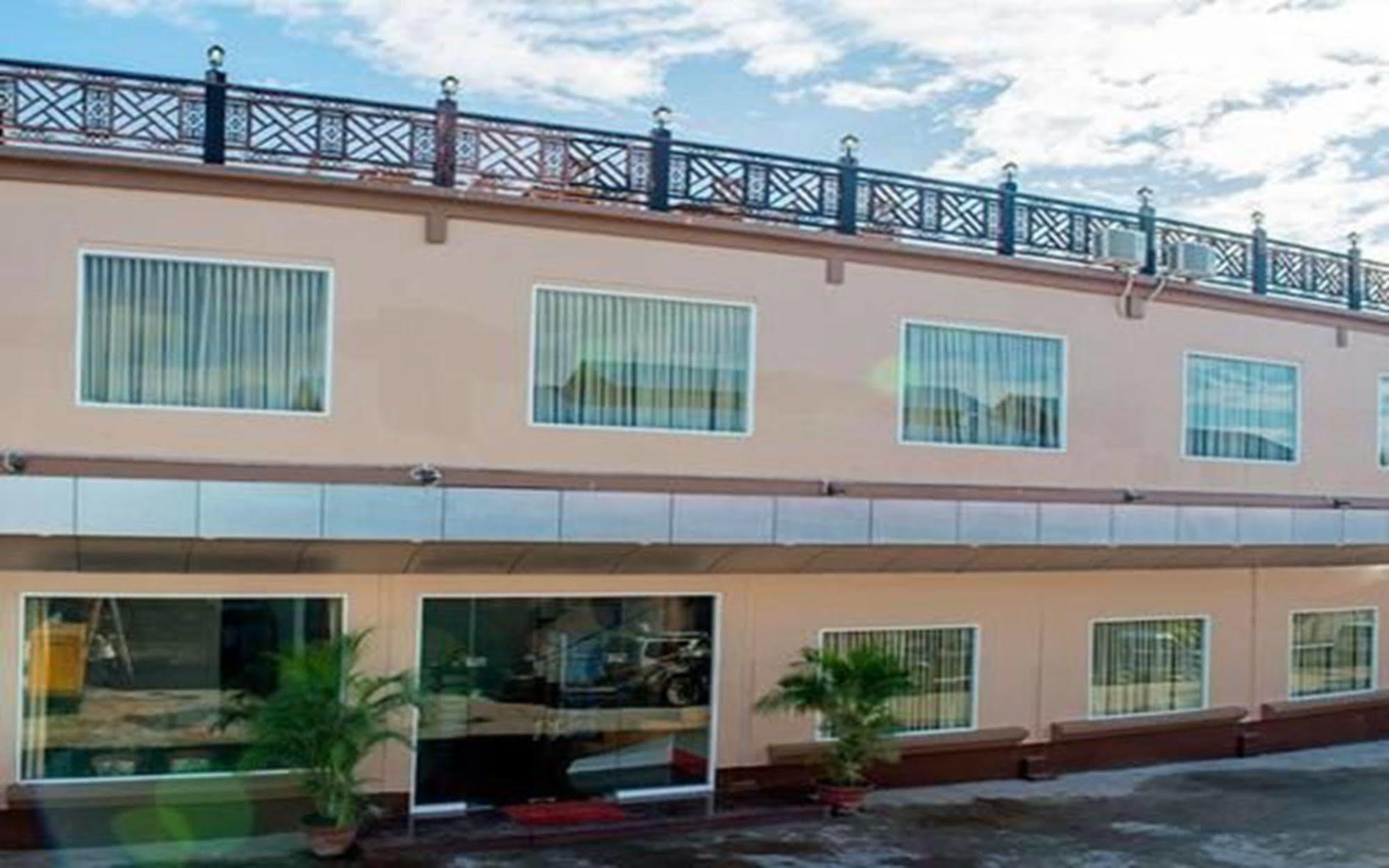 Aung Tha Pyay Hotel 3 Yangon Luaran gambar