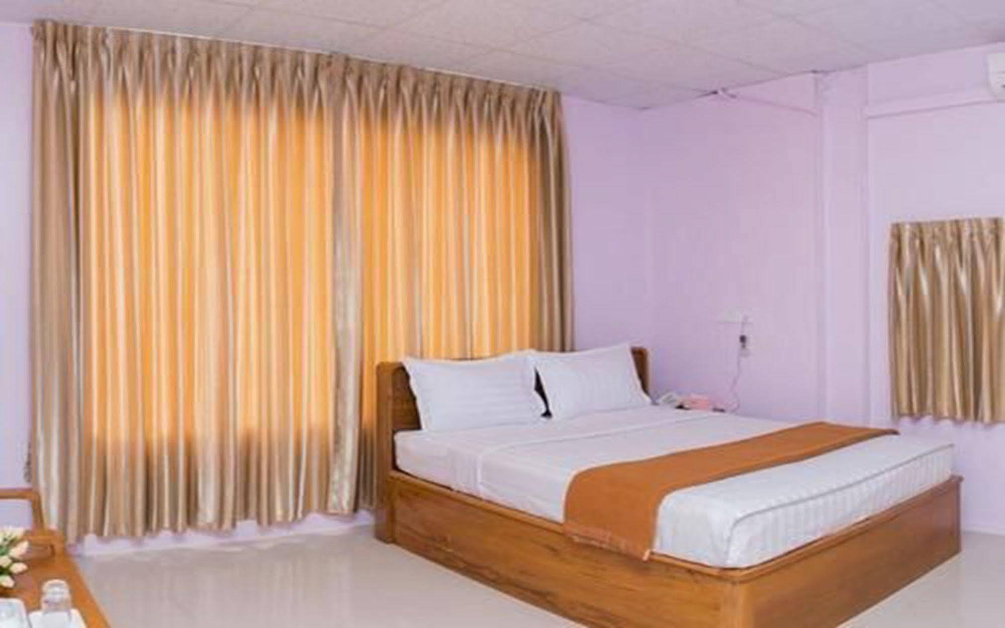 Aung Tha Pyay Hotel 3 Yangon Luaran gambar