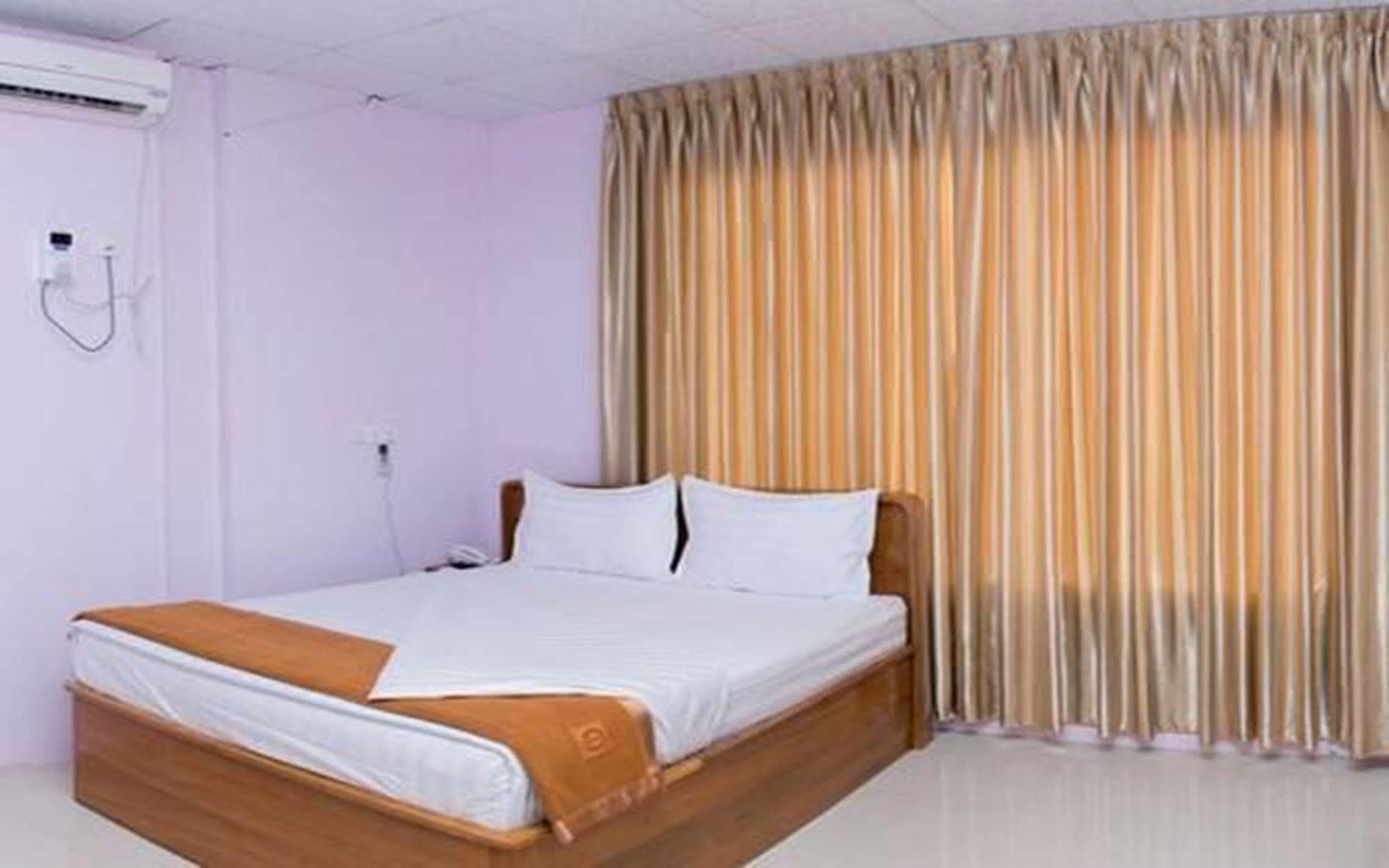 Aung Tha Pyay Hotel 3 Yangon Luaran gambar