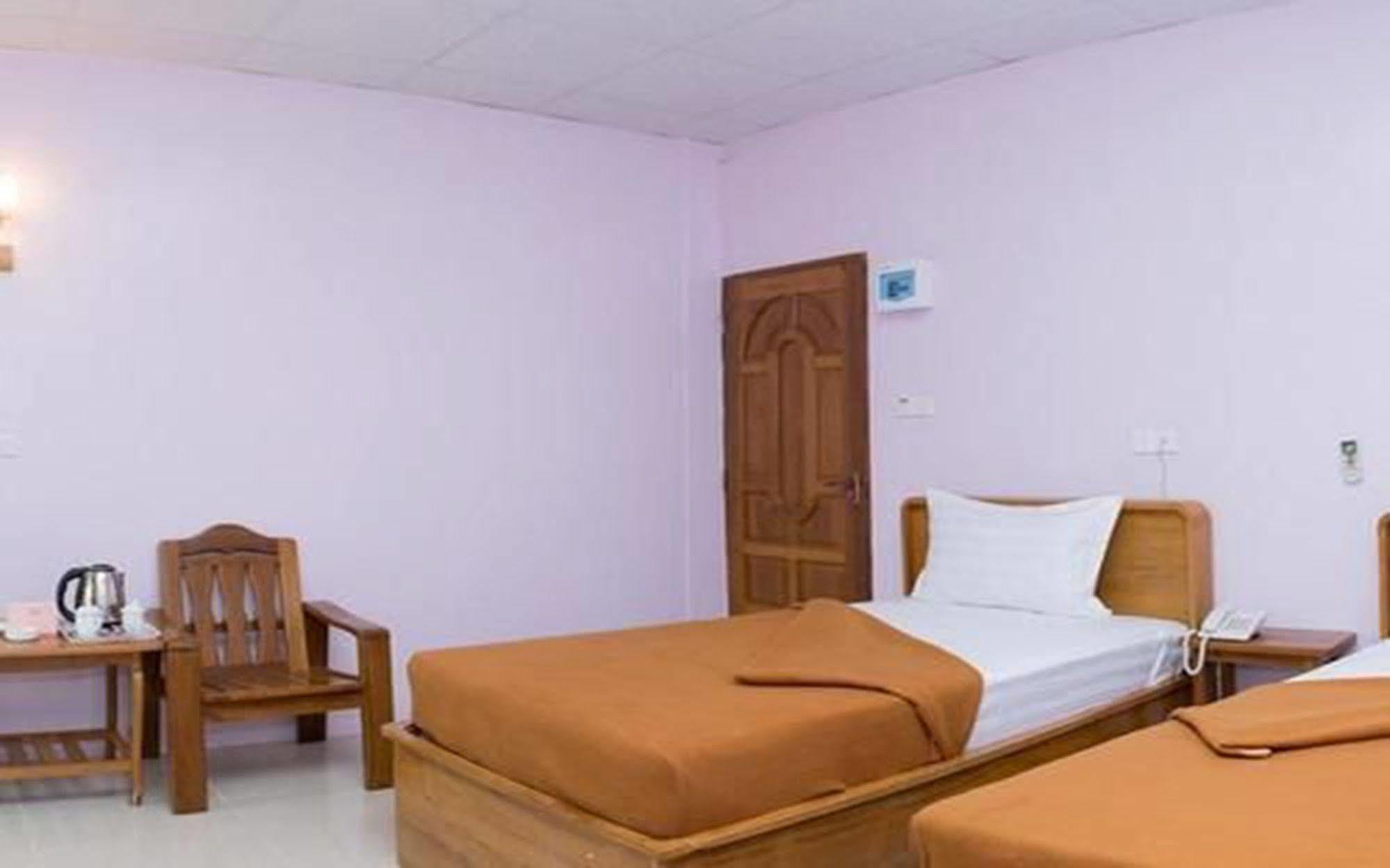 Aung Tha Pyay Hotel 3 Yangon Luaran gambar