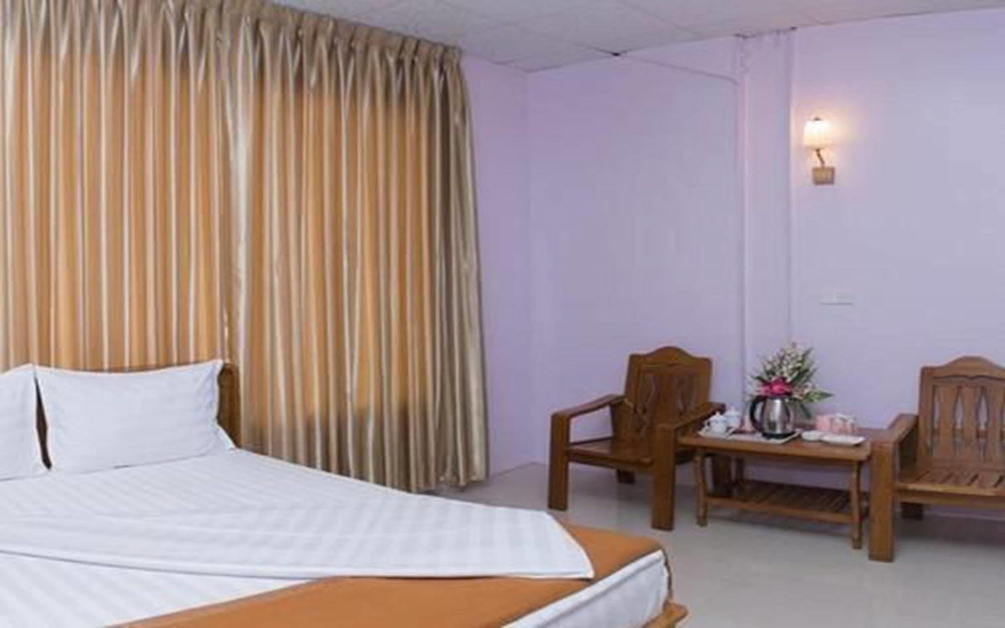 Aung Tha Pyay Hotel 3 Yangon Luaran gambar