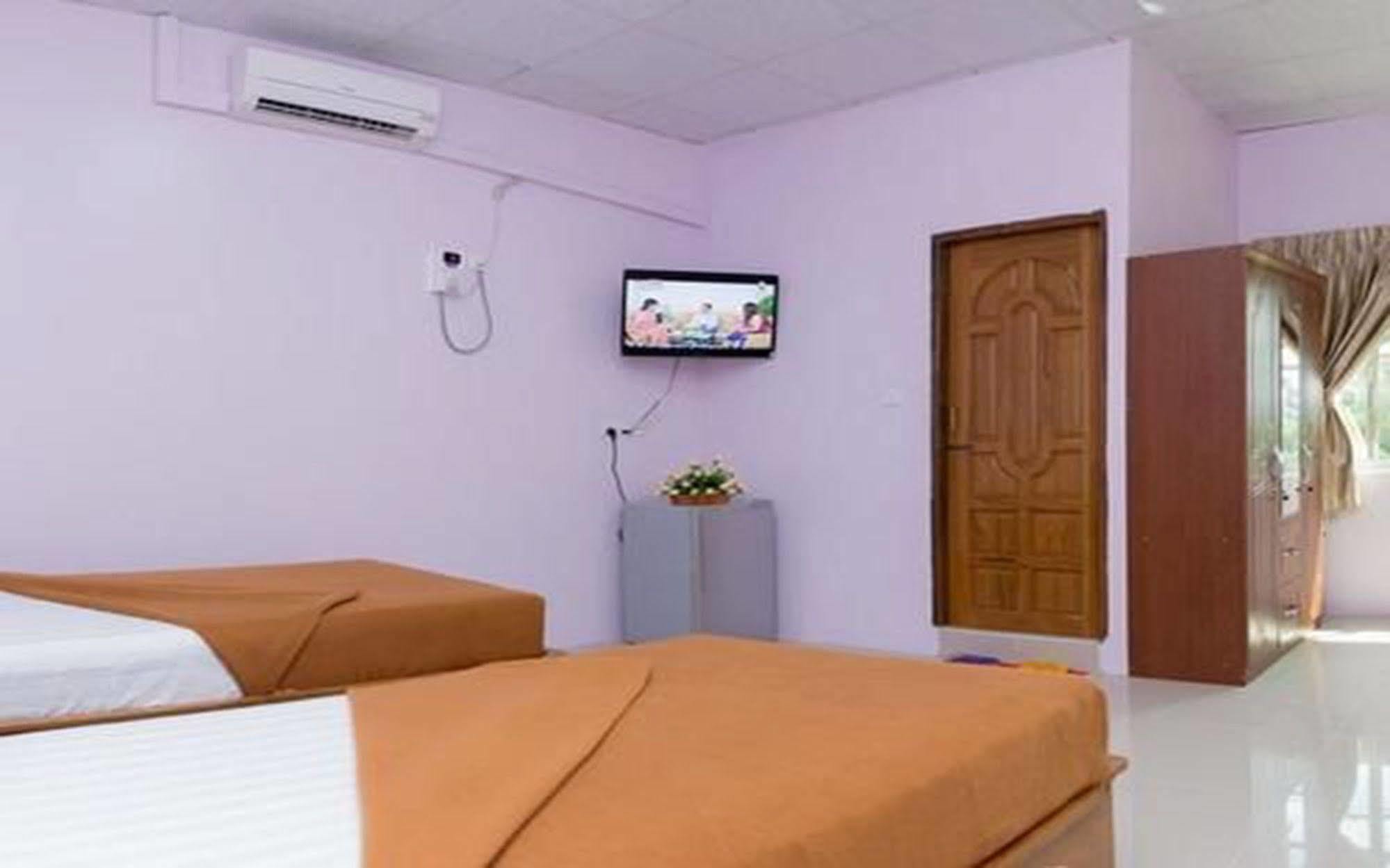 Aung Tha Pyay Hotel 3 Yangon Luaran gambar