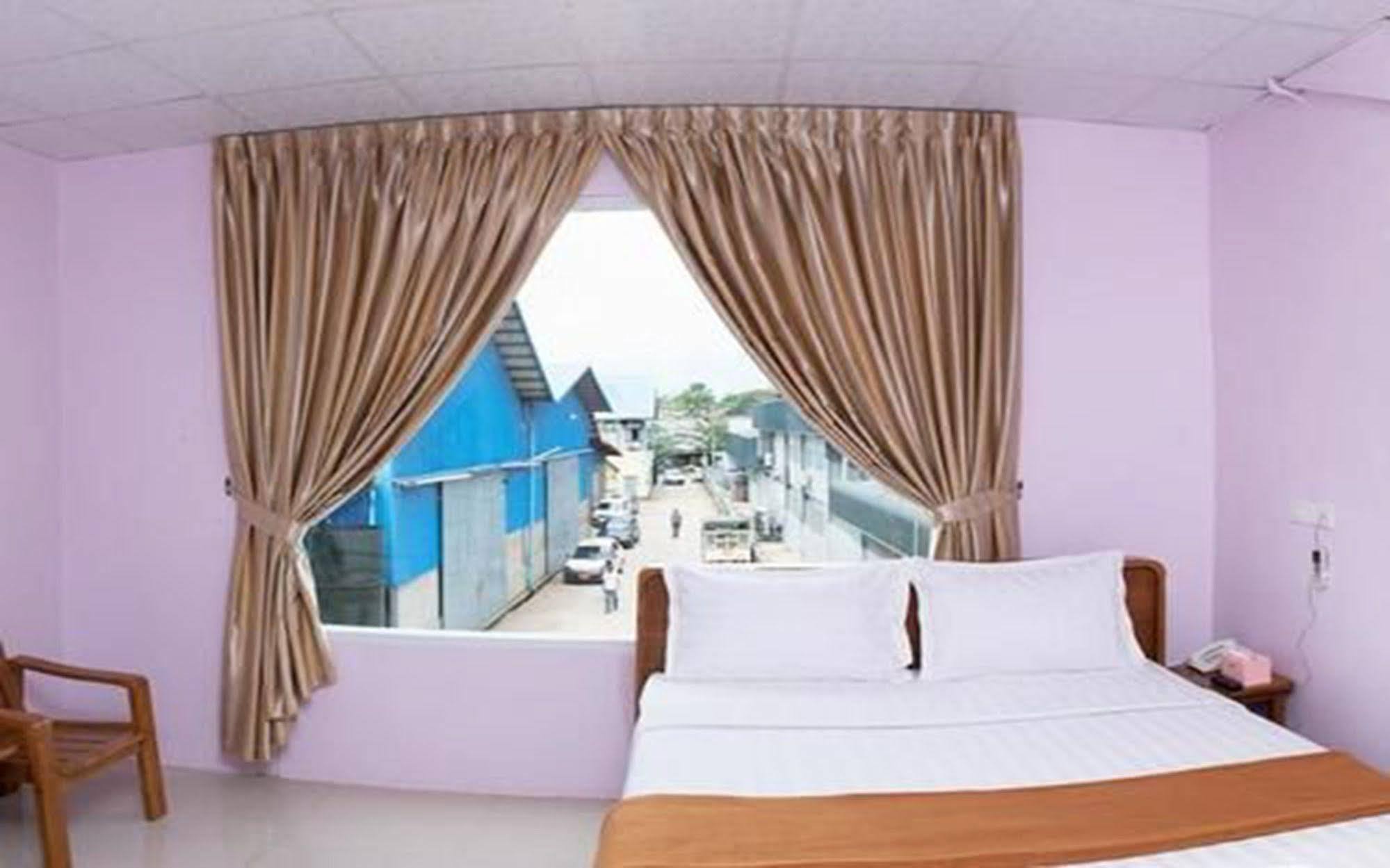 Aung Tha Pyay Hotel 3 Yangon Luaran gambar